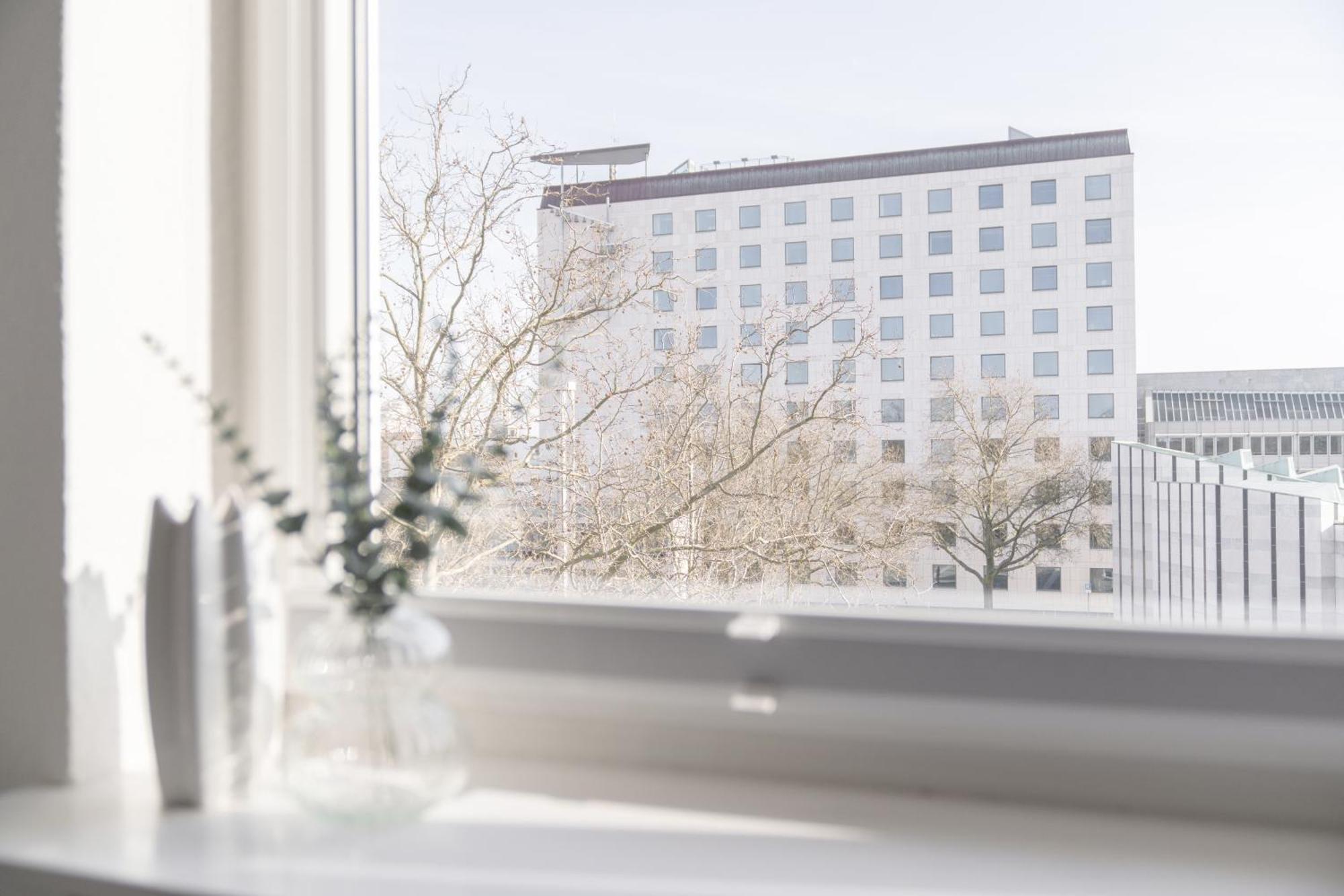 Wolfsburg Innenstadt - Happyhome - Direkt In Der Porschestrasse, 5 Personen & Kind, 3 Zimmer Esterno foto